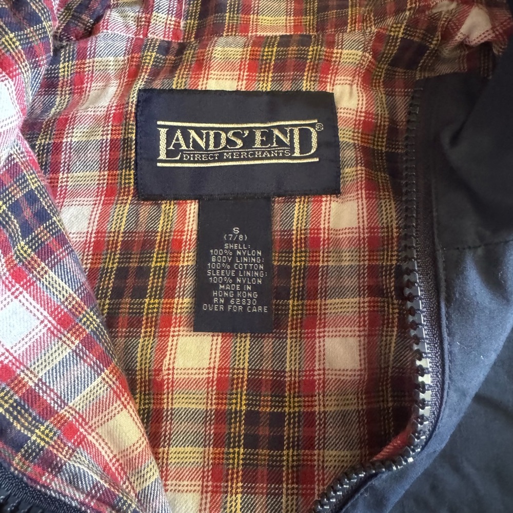 Lands’ End Hooded Windbreaker - Picture 3 of 6